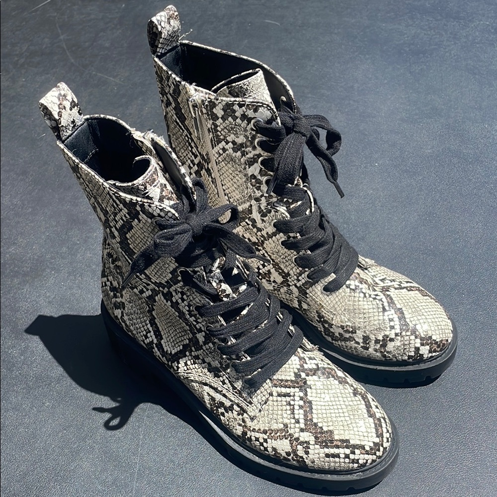 Steve Madden Women's Snake Print Lace-Up Combat Boots NWOB